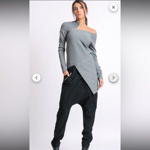 Metamorphoza Asymmetrical Tunic Top Off Shoulder Zipper M